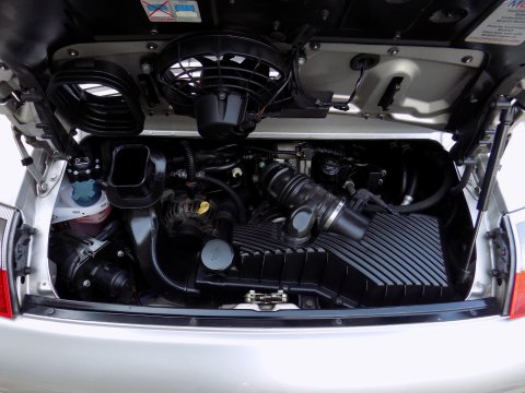 Porsche 911 Carrera 2 42