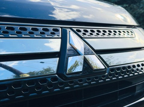 Mitsubishi Outlander 2.4h TwinMotor 13.8kWh 4h SUV 5dr Petrol Plug-in Hybrid CVT 4WD Euro 6 (s/s 14