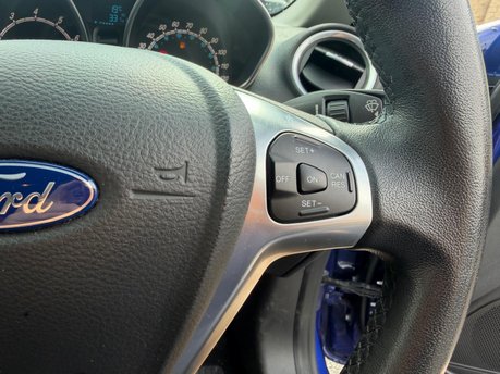 Ford Fiesta TITANIUM X 20