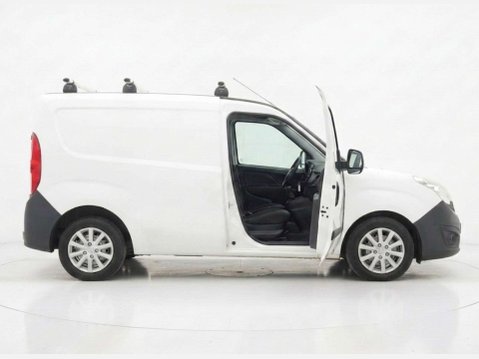Vauxhall Combo 1.3 CDTi 2000 16v Temperature Controlled 3dr Diesel Manual FWD L1 H1 (133 g 5