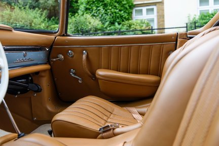 Mercedes-Benz SL 300 Roadster 29