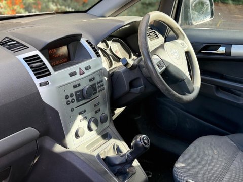 Vauxhall Zafira 1.6 16V Exclusiv Euro 4 5dr 7