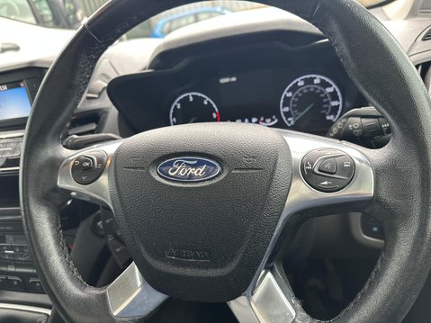 Ford Grand Tourneo Connect TITANIUM TDCI 15