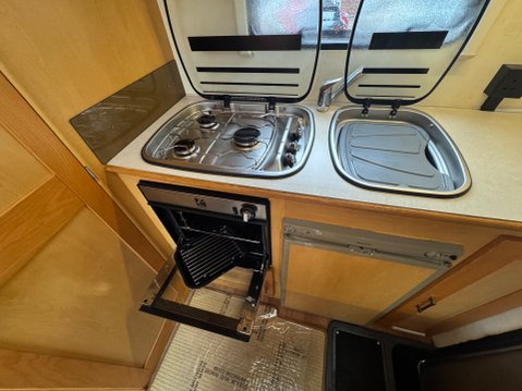 Elddis Autoquest 115 LOW PROFILE 2 BERTH COACH BUILT 19