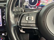 Volkswagen Golf 2.0 TSI R Hatchback 5dr Petrol DSG 4Motion Euro 6 (s/s) (300 ps) 40