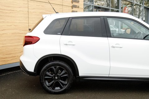 Suzuki Vitara SZ-T BOOSTERJET MHEV 7