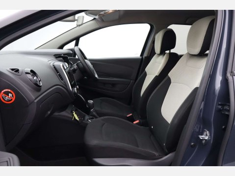 Renault Captur 1.5 Captur Iconic dCi Auto 5dr 12