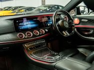 Mercedes-Benz E Class 2.0 E300de 13.5kWh AMG Line Saloon 4dr Diesel Plug-in Hybrid G-Tronic+ Euro 60