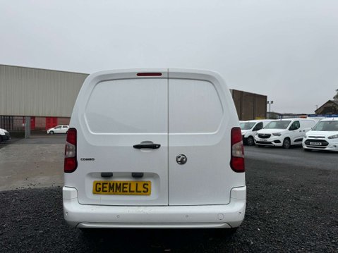 Vauxhall Combo 1.5 Combo 2300 SportIVE TD S/S 7