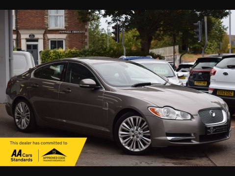 Jaguar XF 3.0 XF Premium Luxury V6 Auto 4dr 1