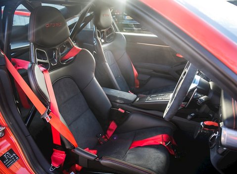Porsche 911 GT3 RS (991) 12