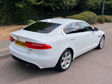 Jaguar XE 2.0i Portfolio Auto AWD Euro 6 (s/s) 4dr 67