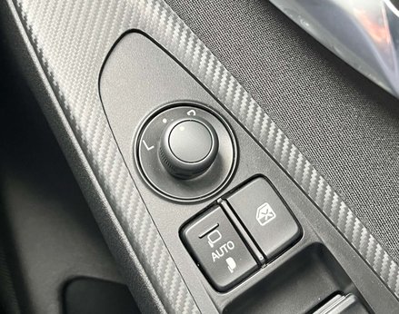 Mazda 2 1.5 Mazda2 Exclusive-Line MHEV 5dr 54