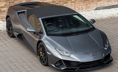 Lamborghini Huracan Spyder LP640-4 EVO 9