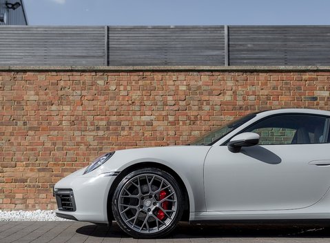 Porsche 911 (992) Carrera 4S 32