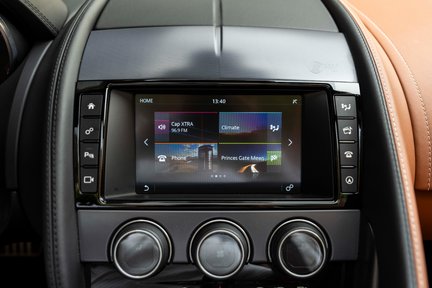 Jaguar F-Type V8 R 25