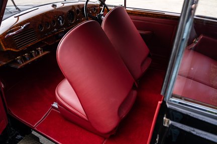 Bentley R Type Continental Fastback 28