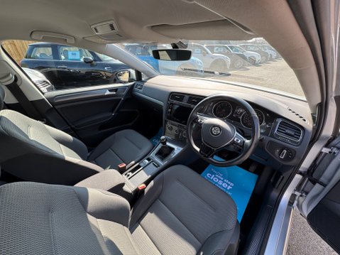 Volkswagen Golf SE TSI 49