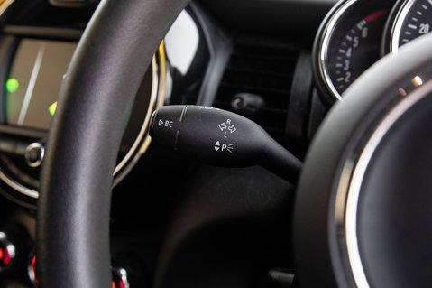 Mini Hatch COOPER CLASSIC 17