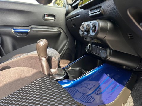 Suzuki Ignis SZ-T DUALJET MHEV 31