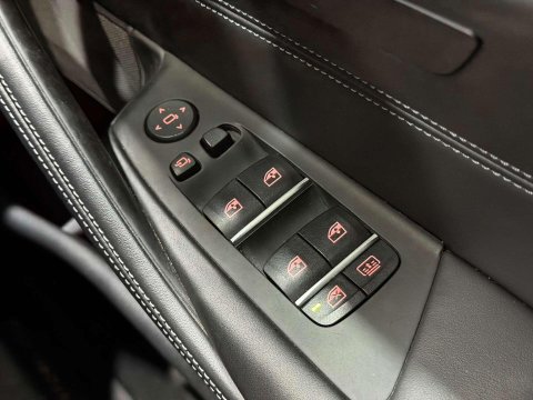 BMW M5 4.4 V8 Saloon 4dr Petrol Steptronic xDrive Euro 6 (s/s) (600 ps) 77