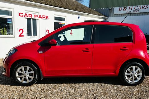 Skoda Citigo 1.0 SE MPI.. 5 SERVICES.. STUNNING EXAMPLE! 64 MPG! LOW INSURANCE! 8