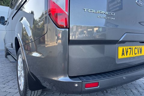 Ford Tourneo Custom 320 130 ps Titanium L2 9 Seater - Automatic 27