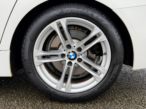 BMW 5 Series 2.0 520d M Sport Touring Auto Euro 6 (s/s) 5dr 27