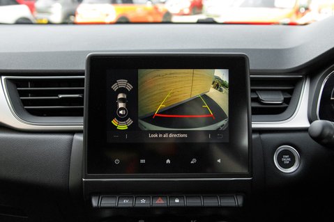 Renault Captur TECHNO E-TECH 33