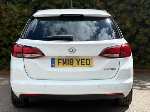 Vauxhall Astra 1.6 CDTi ecoTEC BlueInjection Design Sports Tourer Euro 6 (s/s) 5dr 8