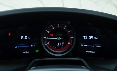 Porsche 911 Carrera 4 GTS (992) 19