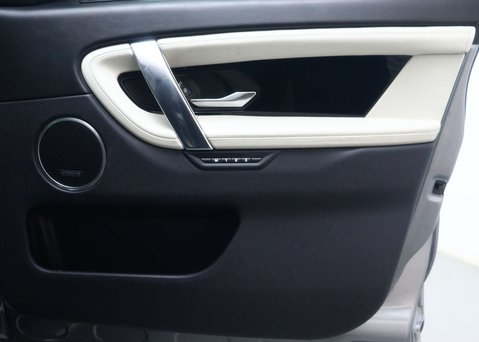 Land Rover Discovery Sport 2.0 Discovery Sport R-Dynamic HSE Auto 4WD 5dr 44