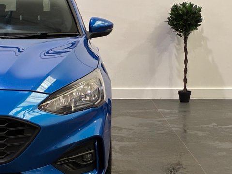 Ford Focus 1.0T EcoBoost ST-Line X Euro 6 (s/s) 5dr 50