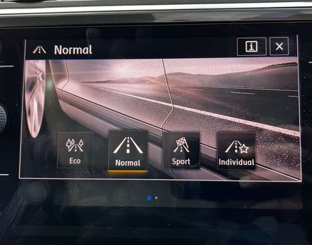 Volkswagen Tiguan 2.0 Tiguan SEL TSi 4Motion Semi-Auto 4WD 5dr 52