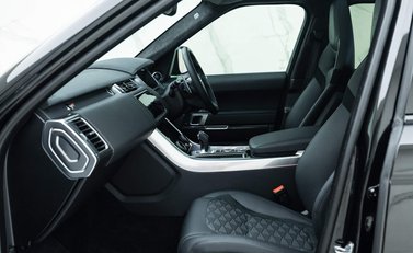 Land Rover Range Rover Sport 5.0 SVR Carbon Edition 11