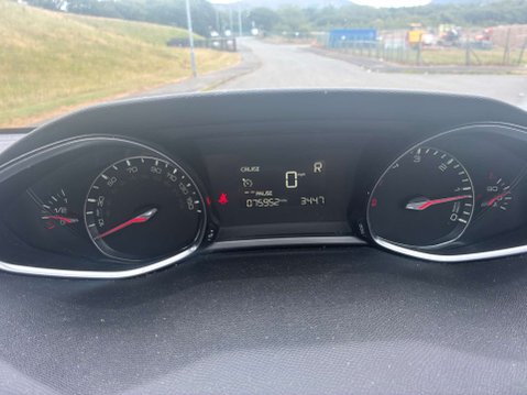 Peugeot 308 2.0 308 Allure HDi Blue S/S Auto 5dr 9