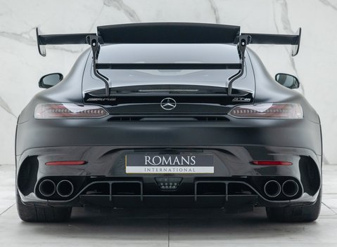 Mercedes-Benz Amg GT BLACK SERIES 8