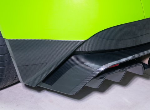 Aston Martin Vantage GT12 43