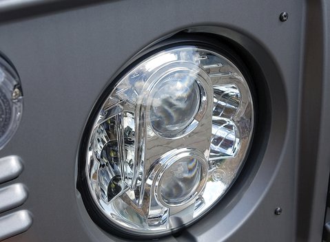 Land Rover 90 County 9