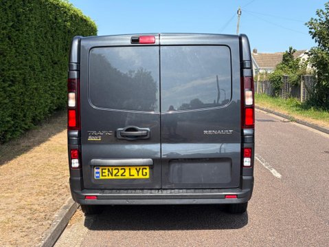 Renault Trafic 2.0 dCi Blue LL30 Sport L2 H1 Euro 6 (s/s) 5dr 8