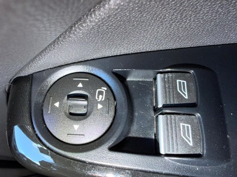 Ford Fiesta 1.0T EcoBoost Titanium Euro 6 (s/s) 5dr 24