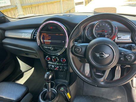 Mini Hatch 2.0 CHALLENGE 210 EDITION AUTOMATIC 3dr 13