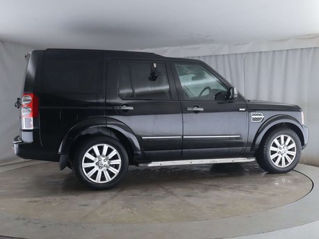 Land Rover Discovery 3.0 Discovery HSE SDV6 Auto 4WD 5dr 9