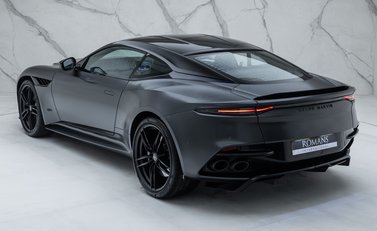 Aston Martin DBS Superleggera 12