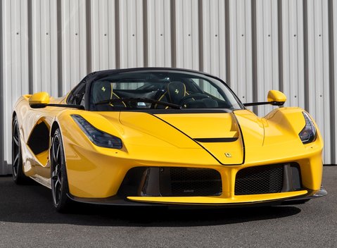 Ferrari LaFerrari Aperta 1