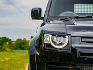 Land Rover Defender D250 X-Dynamic HSE Hard Top Obsidian 21