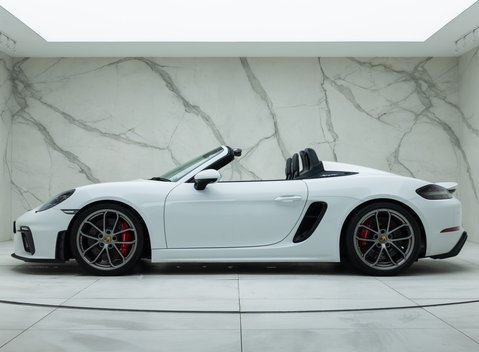 Porsche 718 SPYDER 6