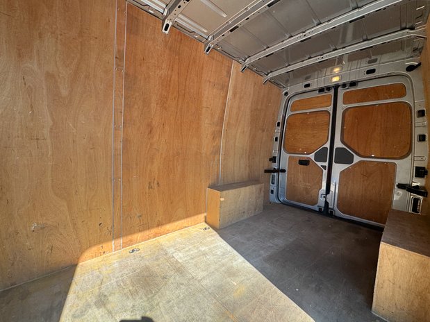 Volkswagen Crafter MWB L2H2 High Roof Startline Tow Bar EURO 6 12