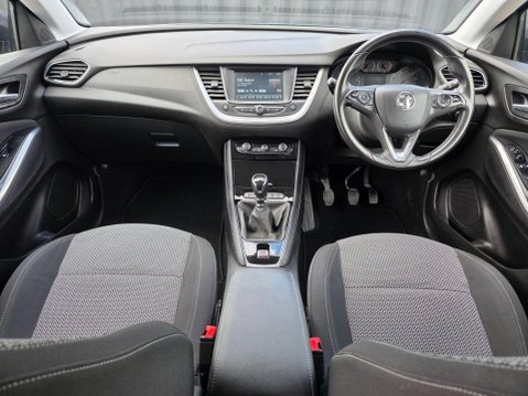 Vauxhall Grandland X 1.5 Turbo D BlueInjection SE Euro 6 (s/s) 5dr 9