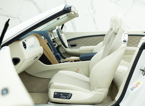 Bentley Continental GT V8 S Convertible Galene Edition 16